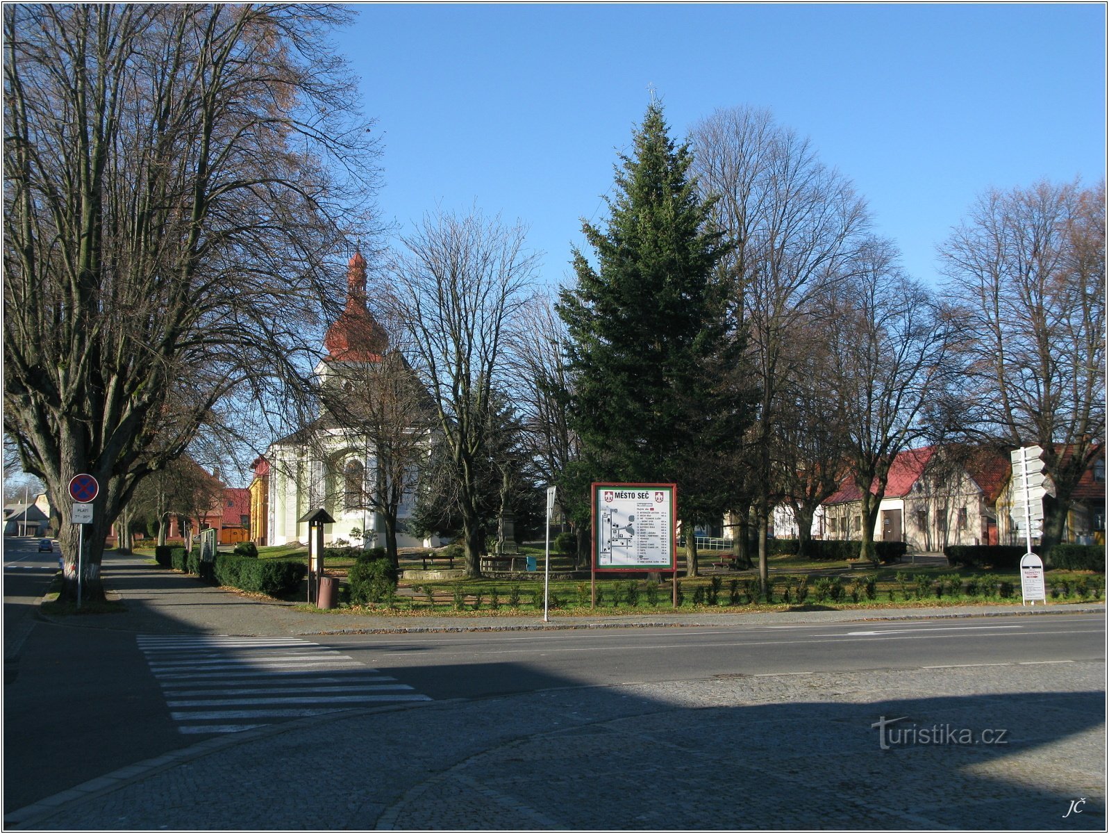 2-Seč Square