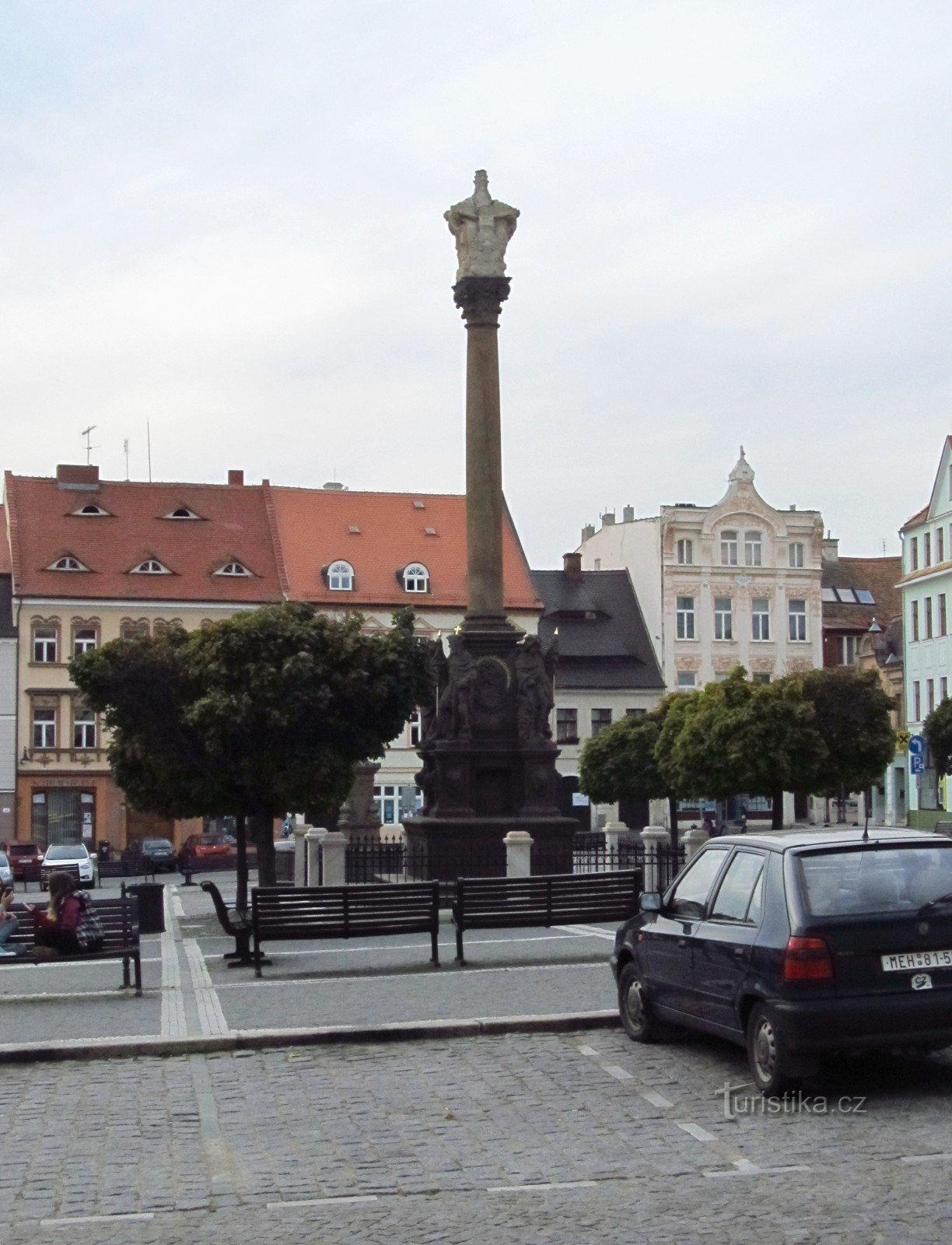 Praça da Lípa nº 27 TGM, coluna da peste