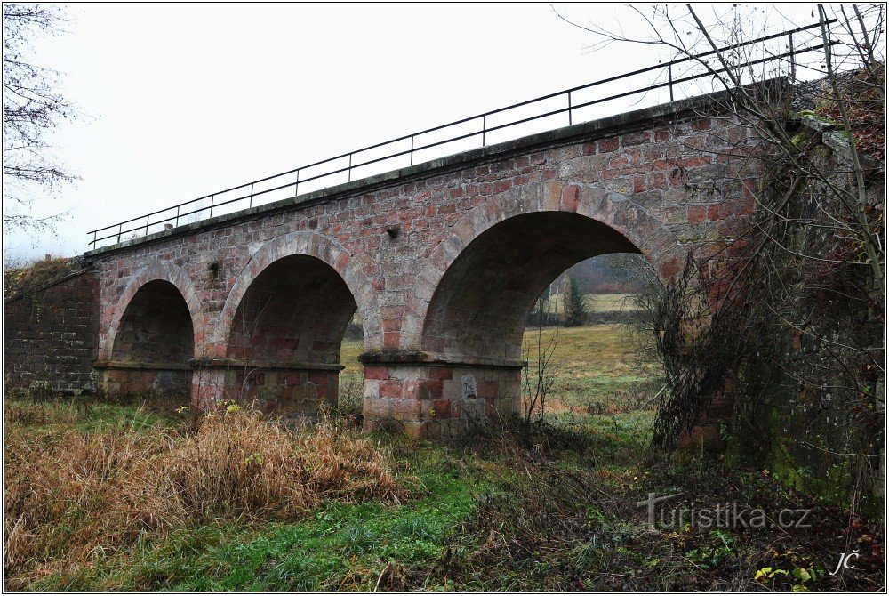 3-Arándano, viaducto