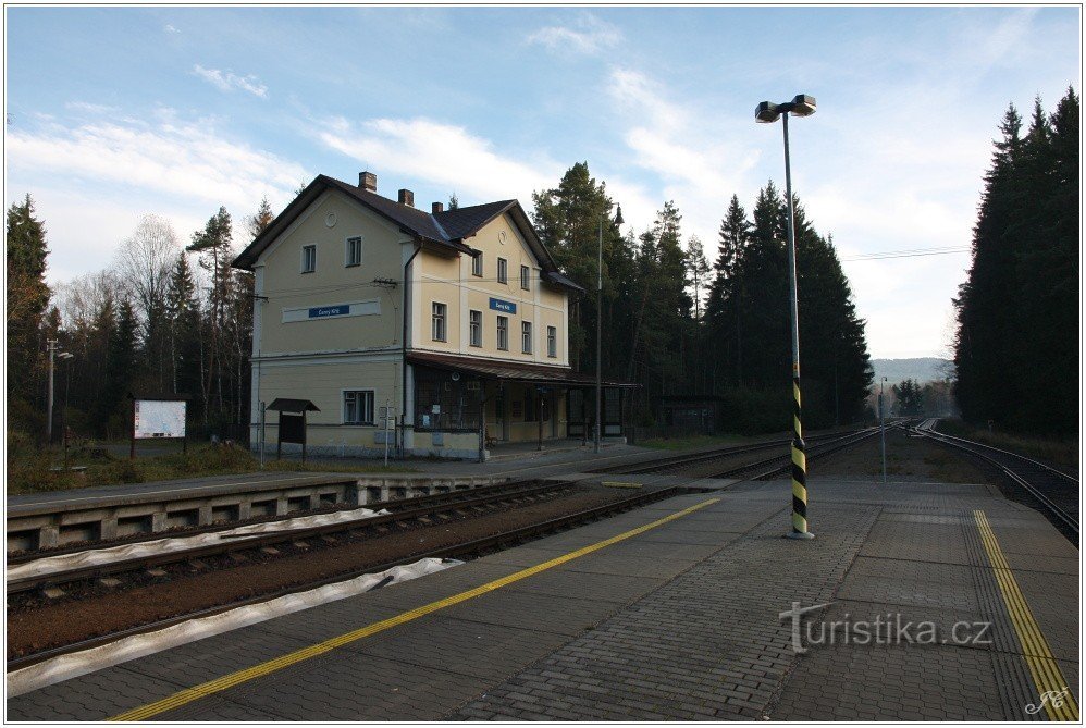 3-Estación Cruz Negra