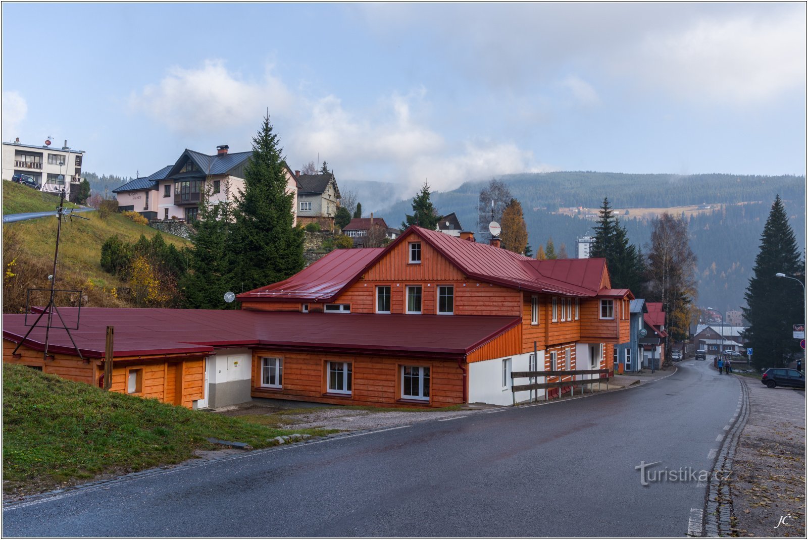 3-Pec bajo Sněžka