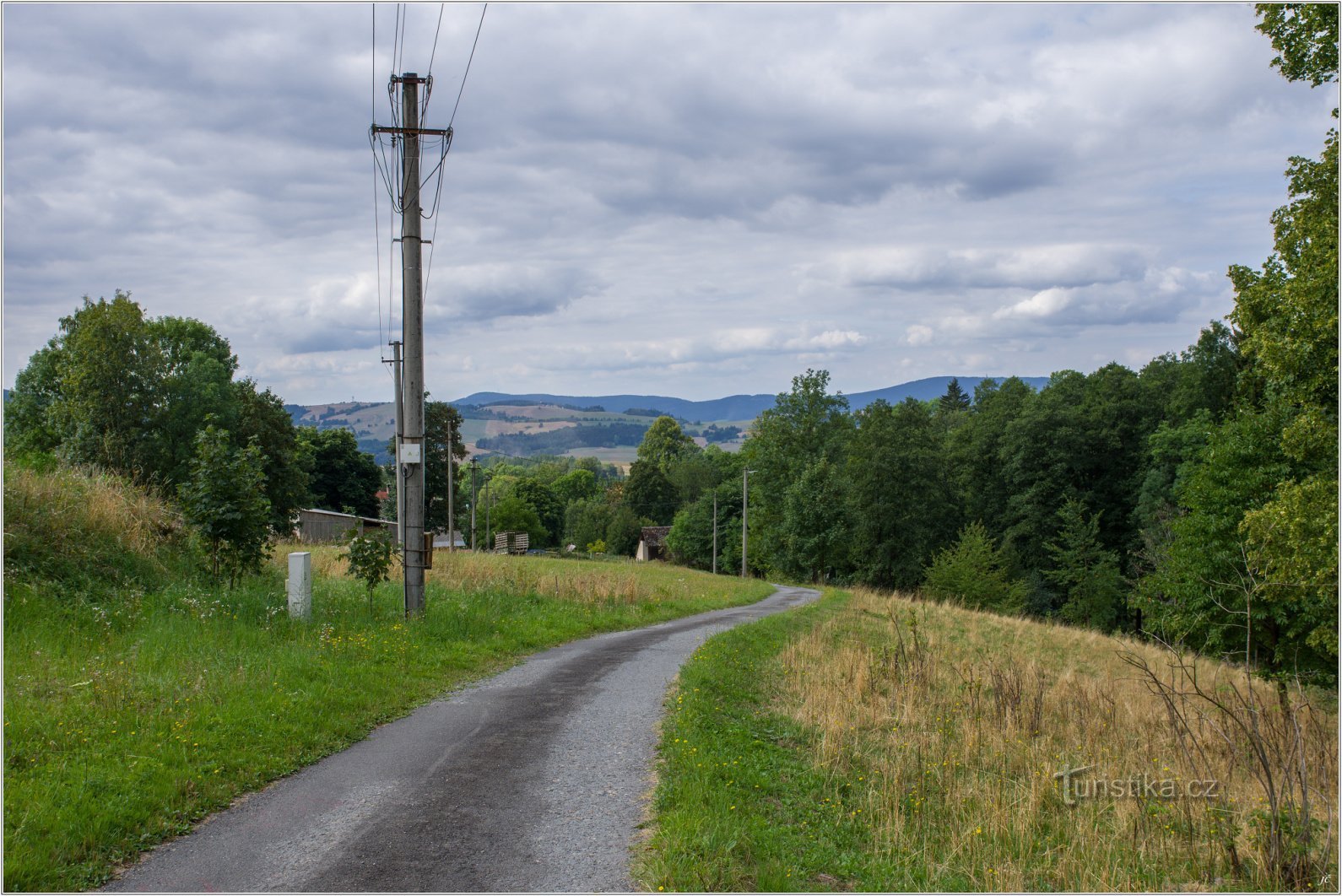 3-Glass, uitzicht op de Hanušovice Highlands