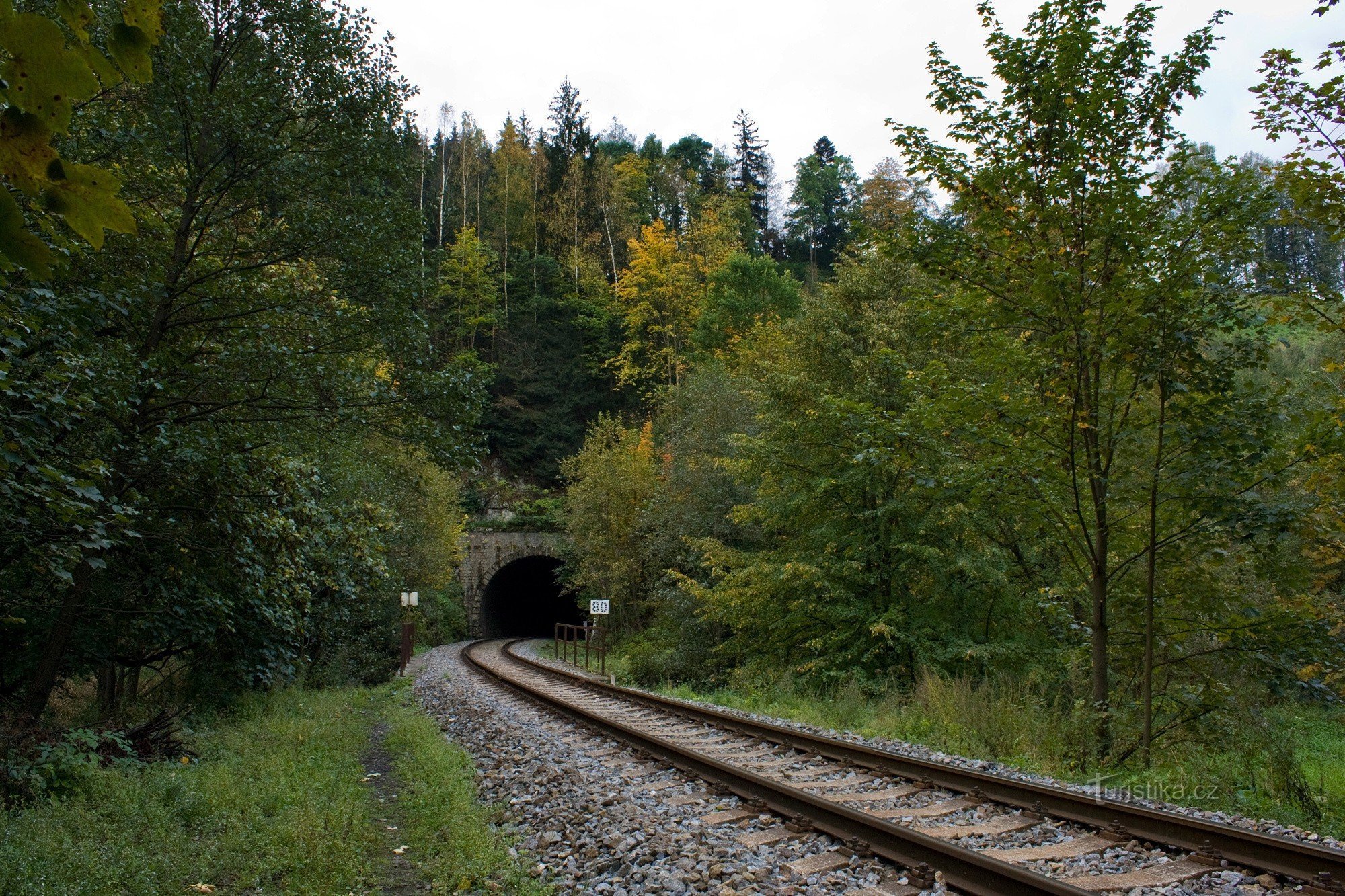 3-tunnel som korsar Maršovské údolí