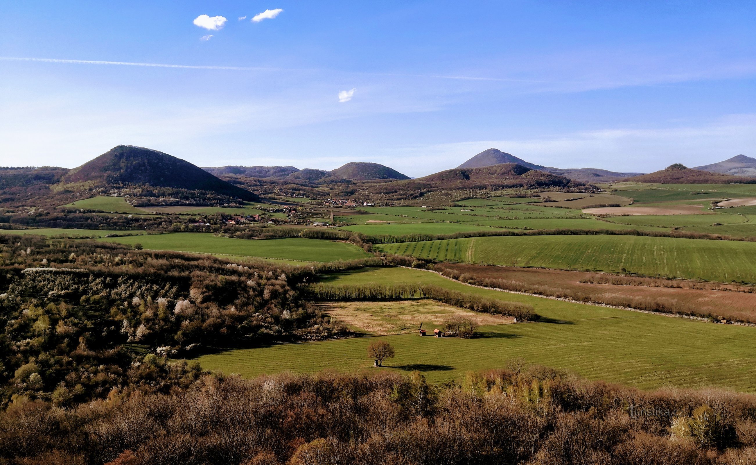 4 toppar i Bohemian Central Mountains