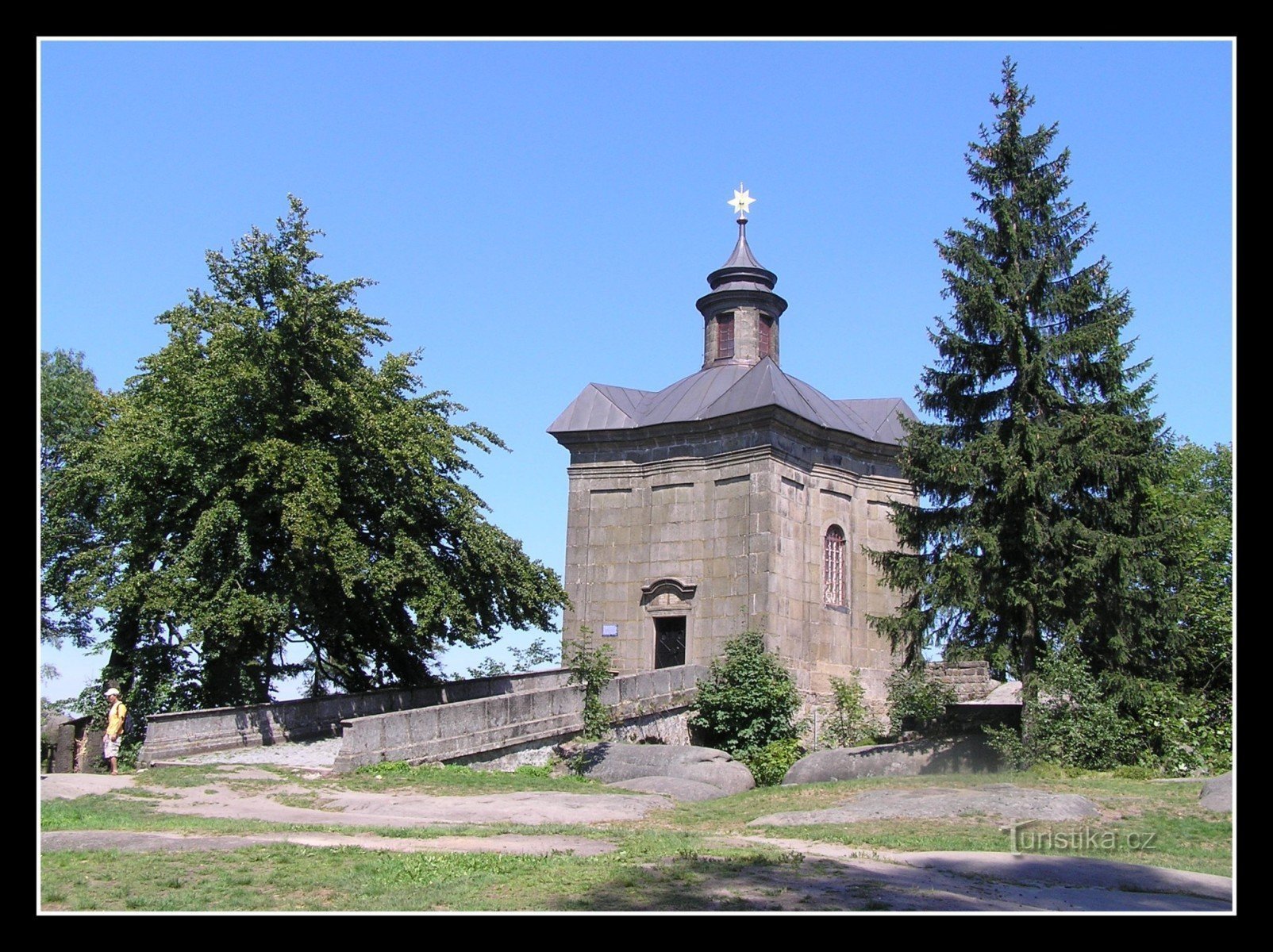 und schöne Felsen