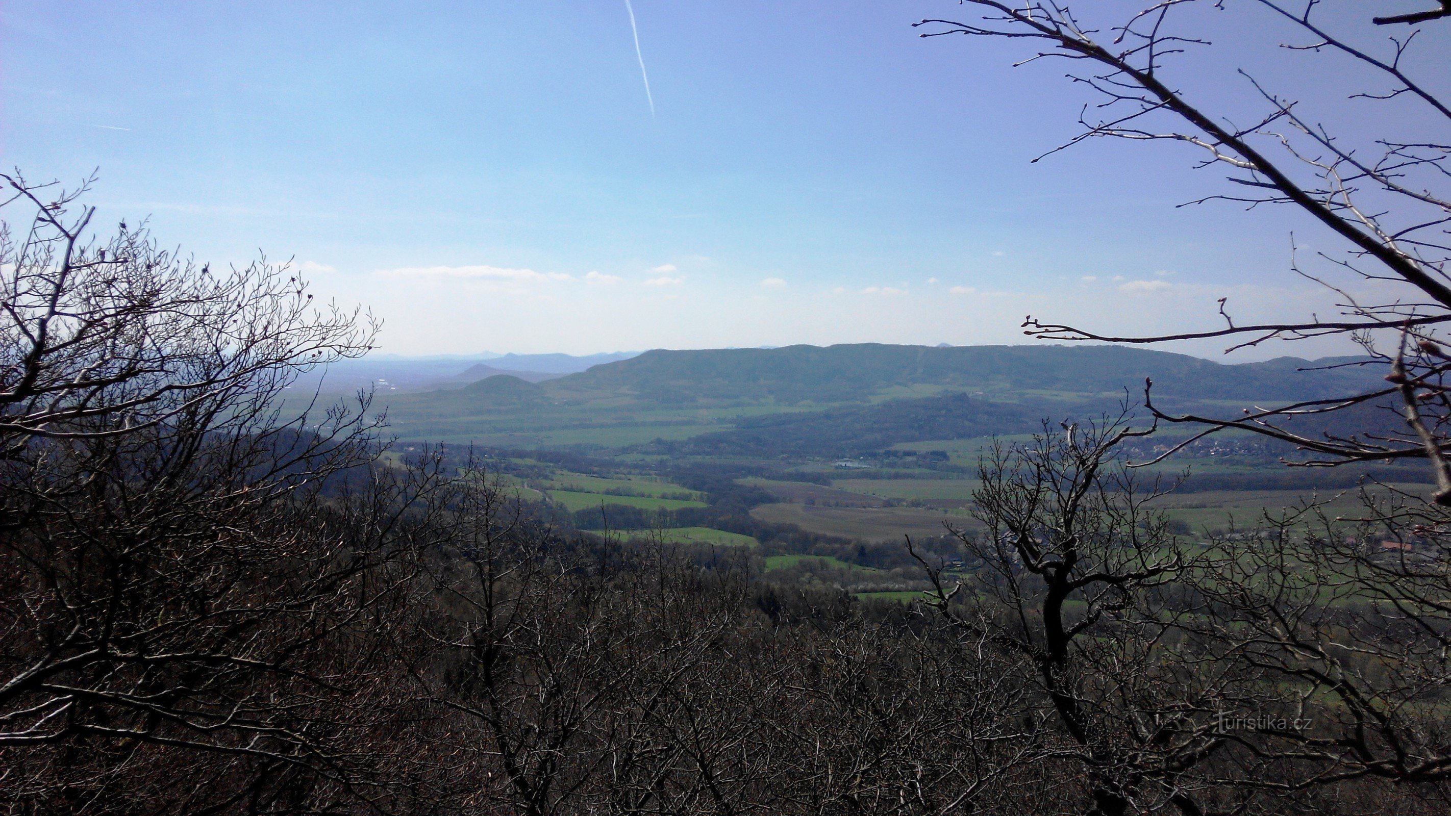 și în același timp primele vederi