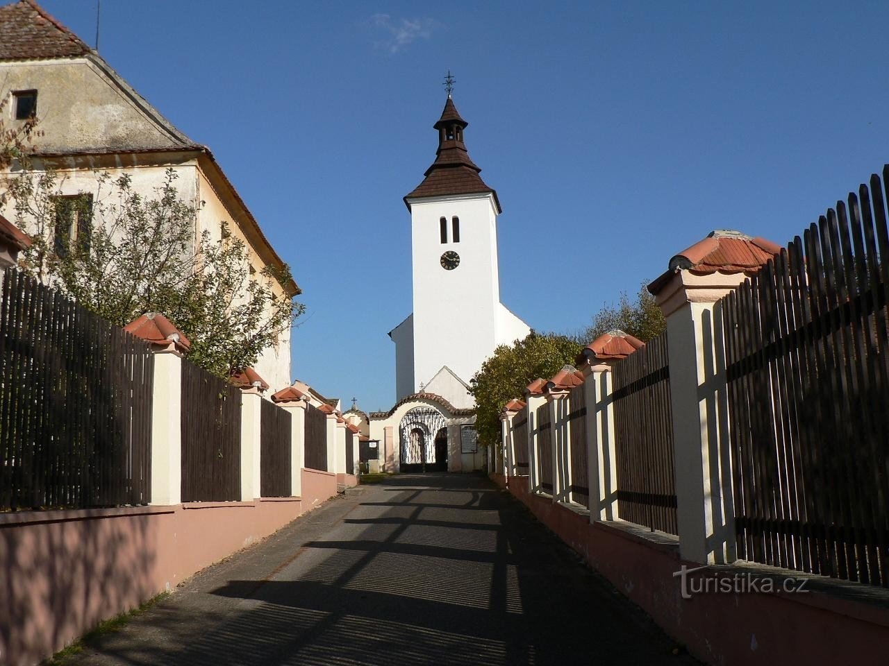 Albrechtice nad Vltavou, Szt. Péter és Pál