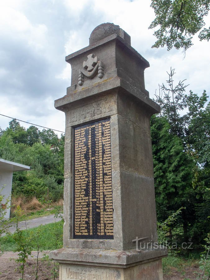 Albrechtice (Lanškroun の近く) – 戦争記念碑