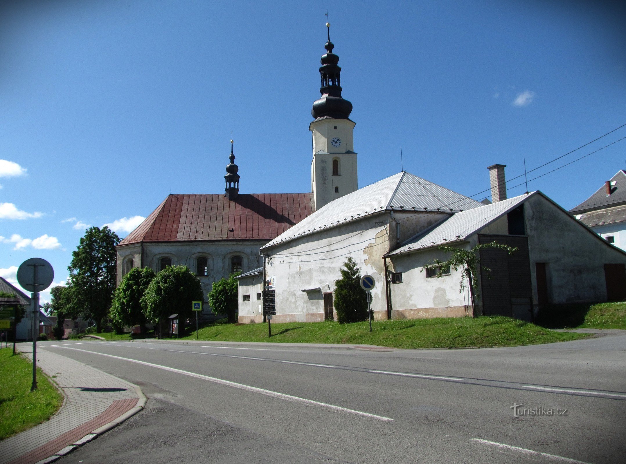 Andělská Hora - Iglesia de la Natividad de la Virgen María