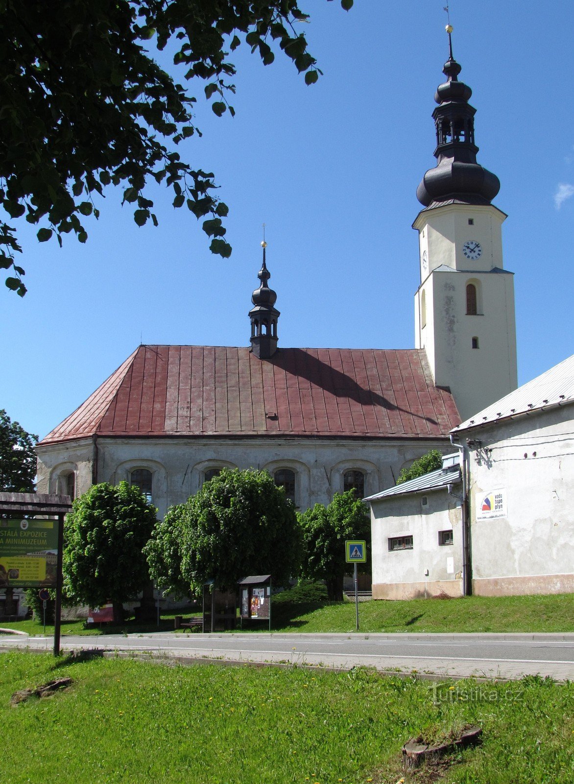 Andělská Hora - Iglesia de la Natividad de la Virgen María