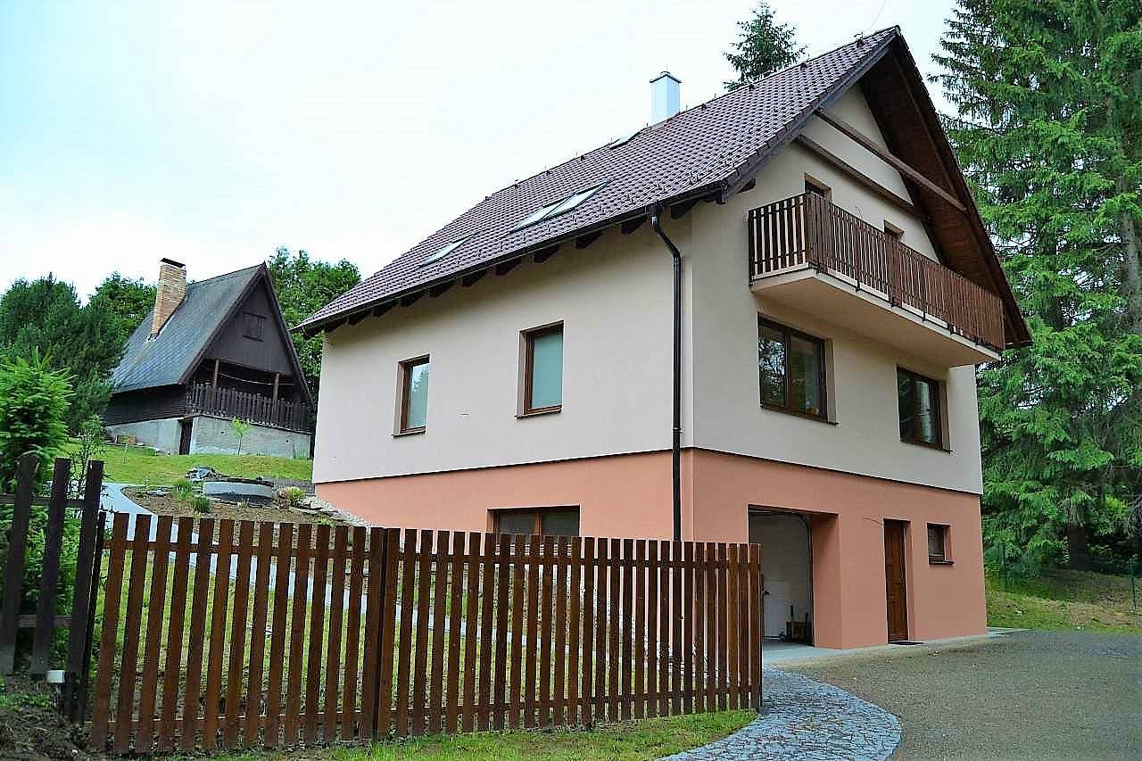 Apartma ob vodi in kolesarski poti Lipno nad Vltavou