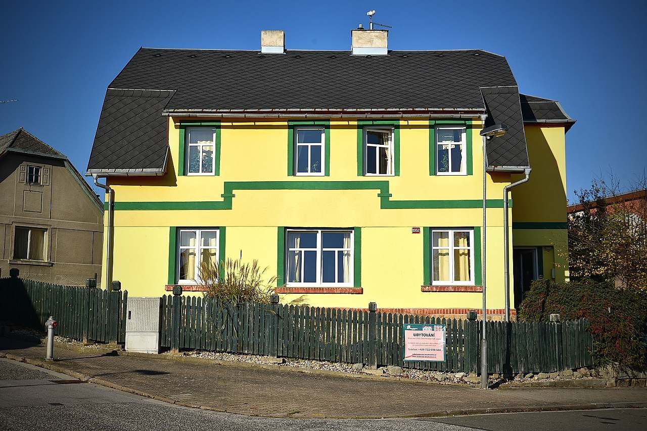 Прибутковий будинок Slunečnice - Dvur Králové nad Labem