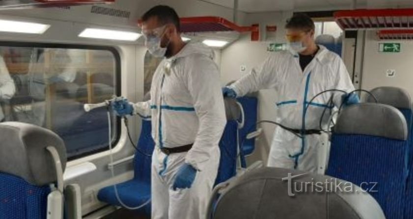 Application of nanospray in a Czech Railways train (c) photo NanoZone