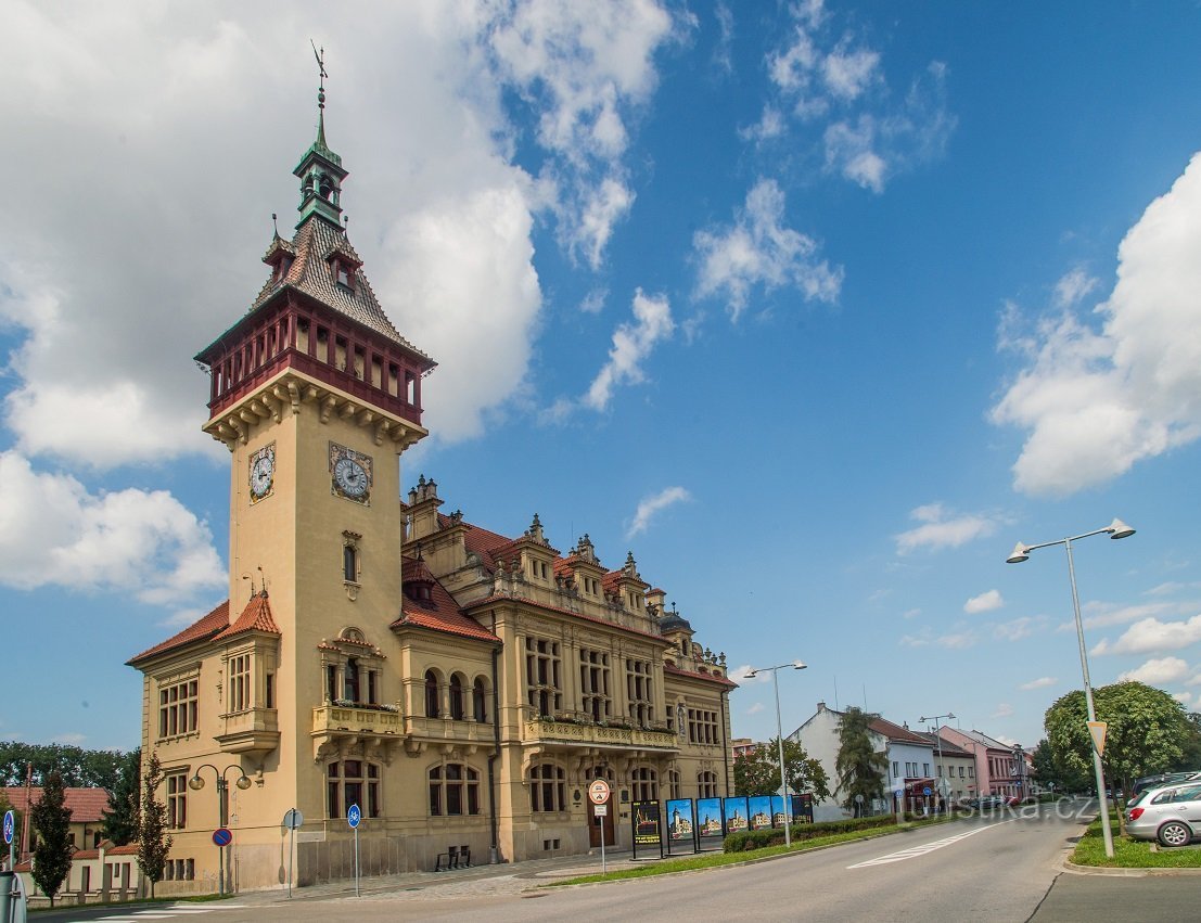 arkiv av Napajedla Information Center (IC Napajedla)