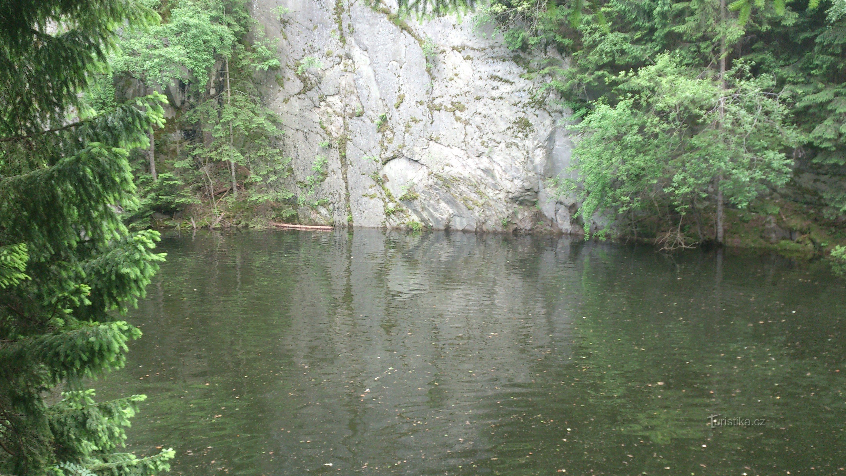 Archibiskupskýn louhos, Archibiskupák - Vápenná