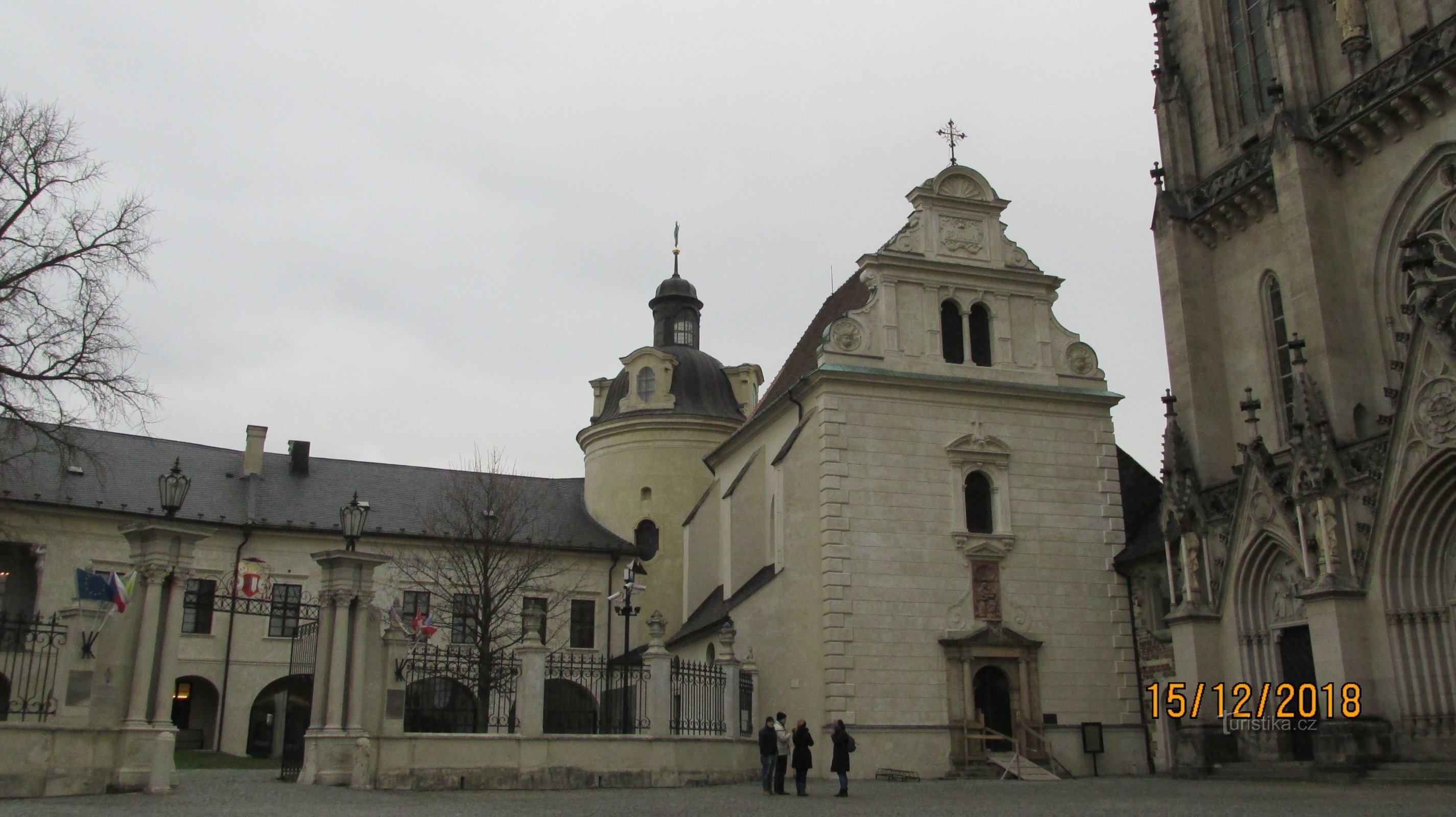 casa arquidiocesana