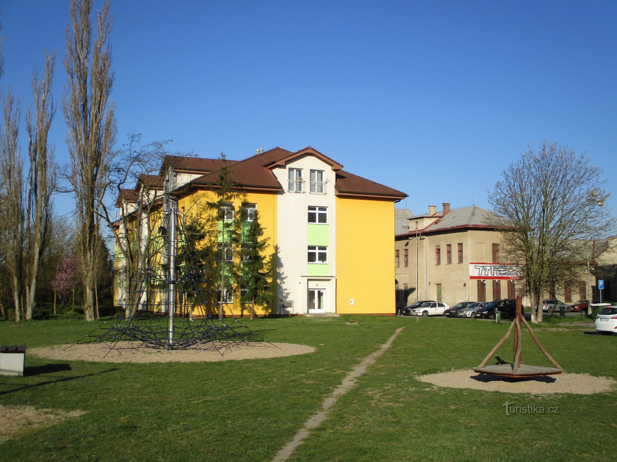 Az egykori cukorgyár területe (Opatovice nad Labem, 12.4.2020. április XNUMX.)