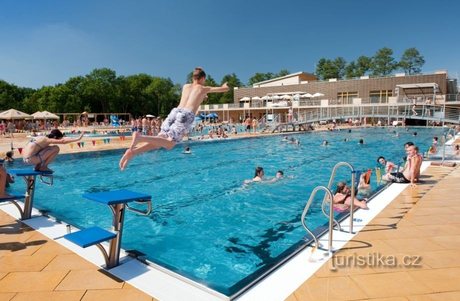 Комплекс плавательных бассейнов Flošna в Градце Кралове