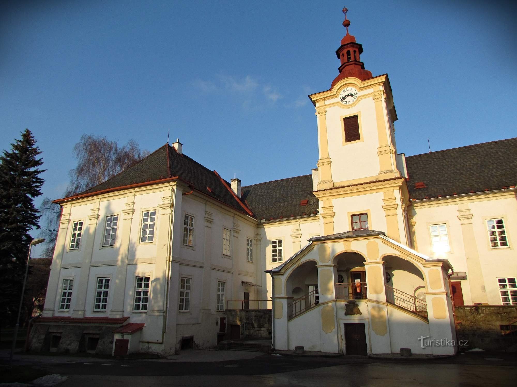 terreno do castelo de Luhačovice