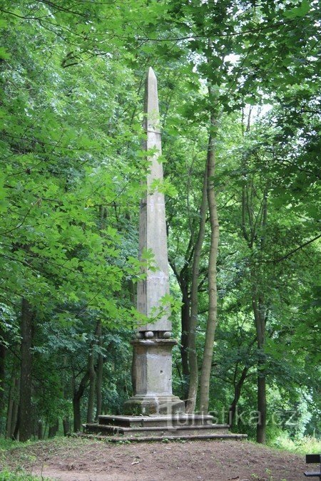 Areál Templ - Egyptisk Obelisk