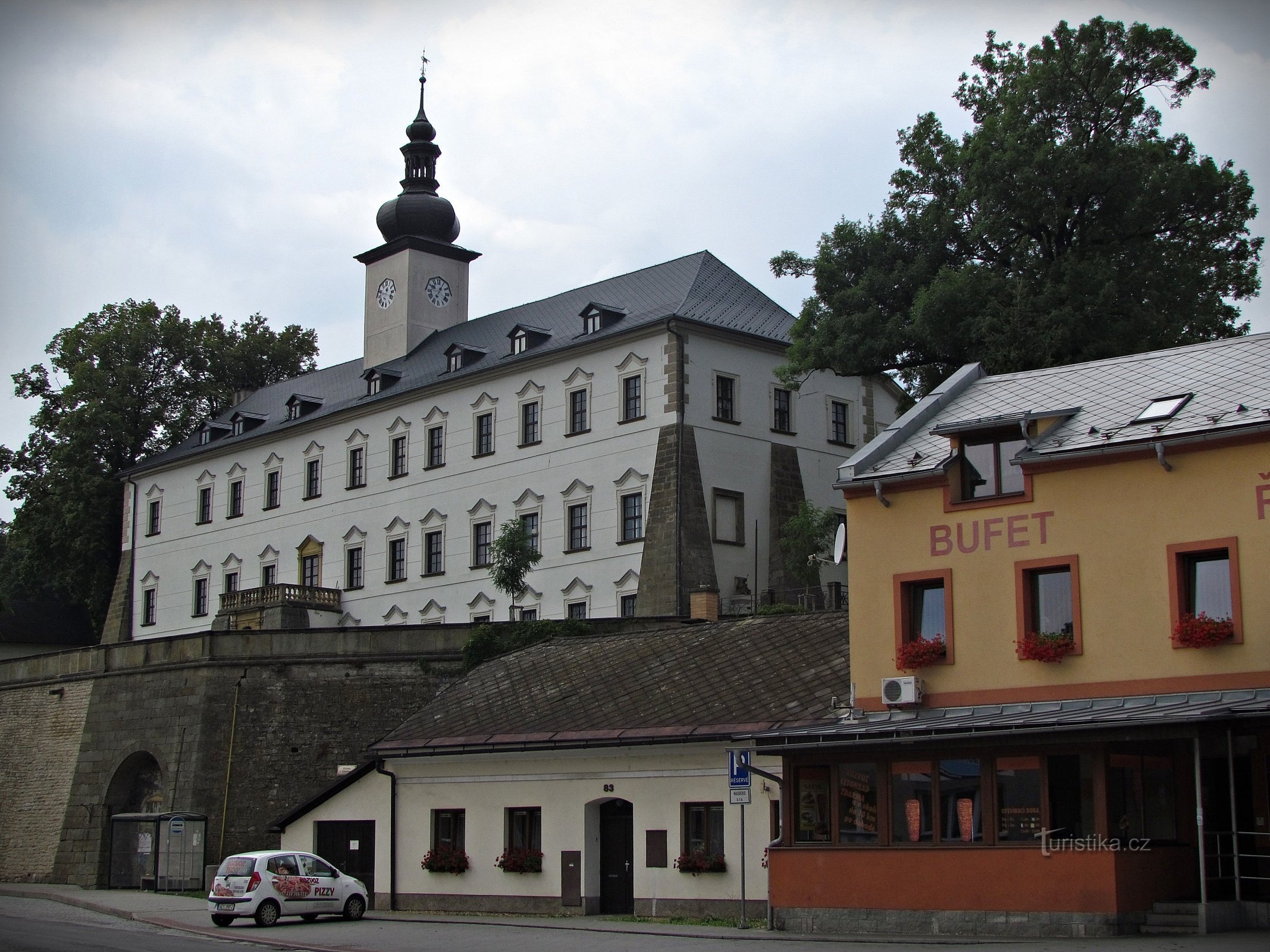 Het terrein van het kasteel in Letohrad