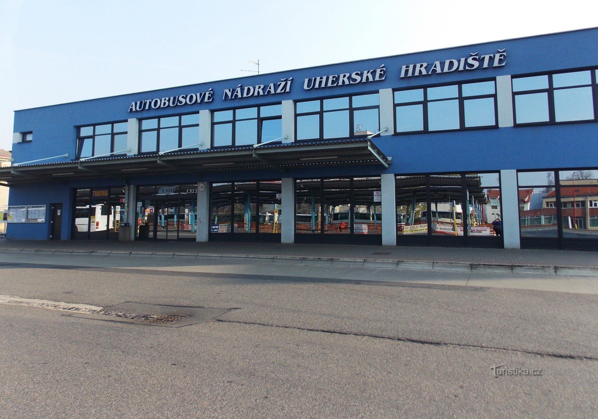 Bus station in Uh. Hradišti