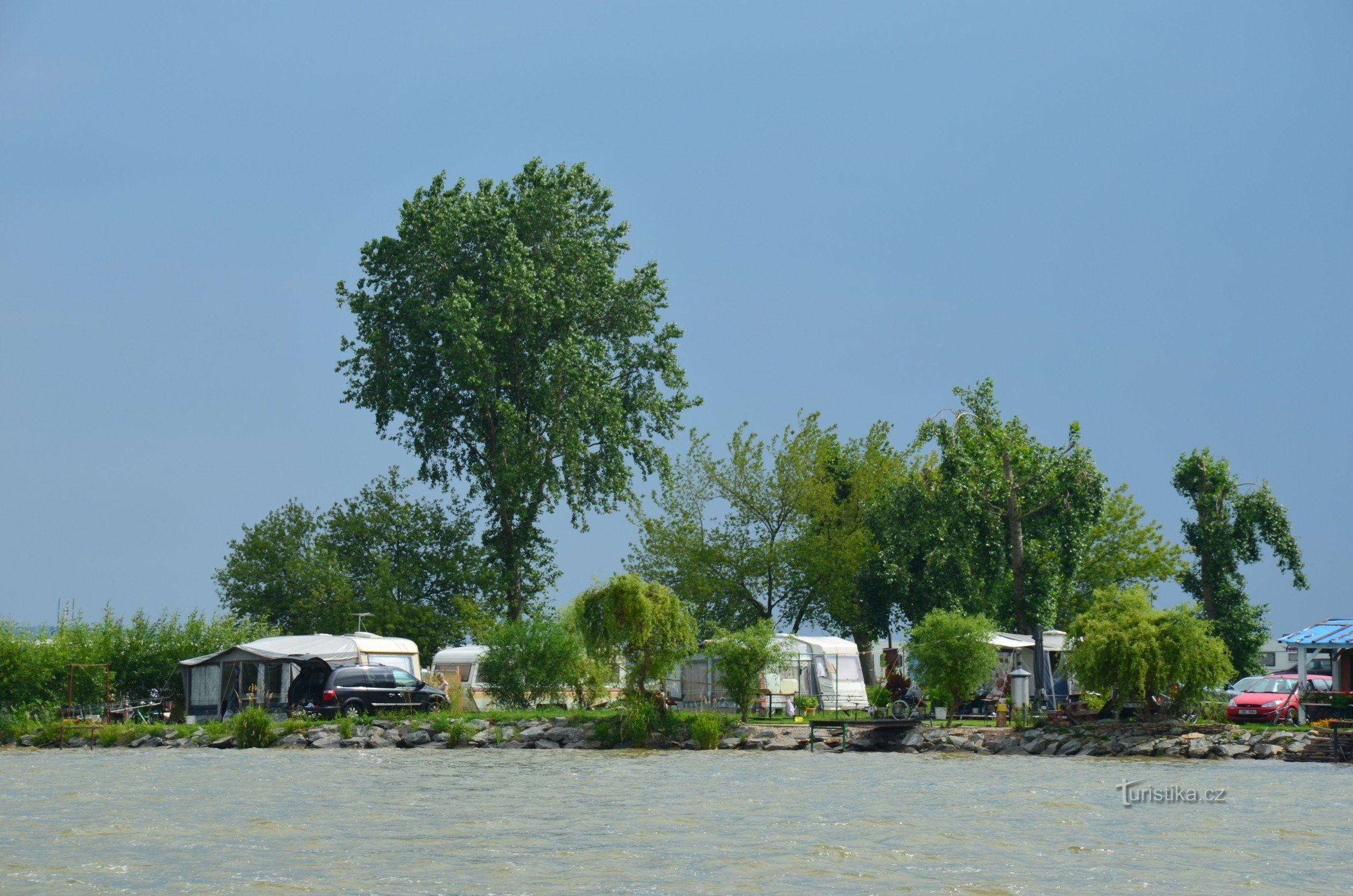 Autocamping Rozkoš - férias no Mar da Boêmia Oriental