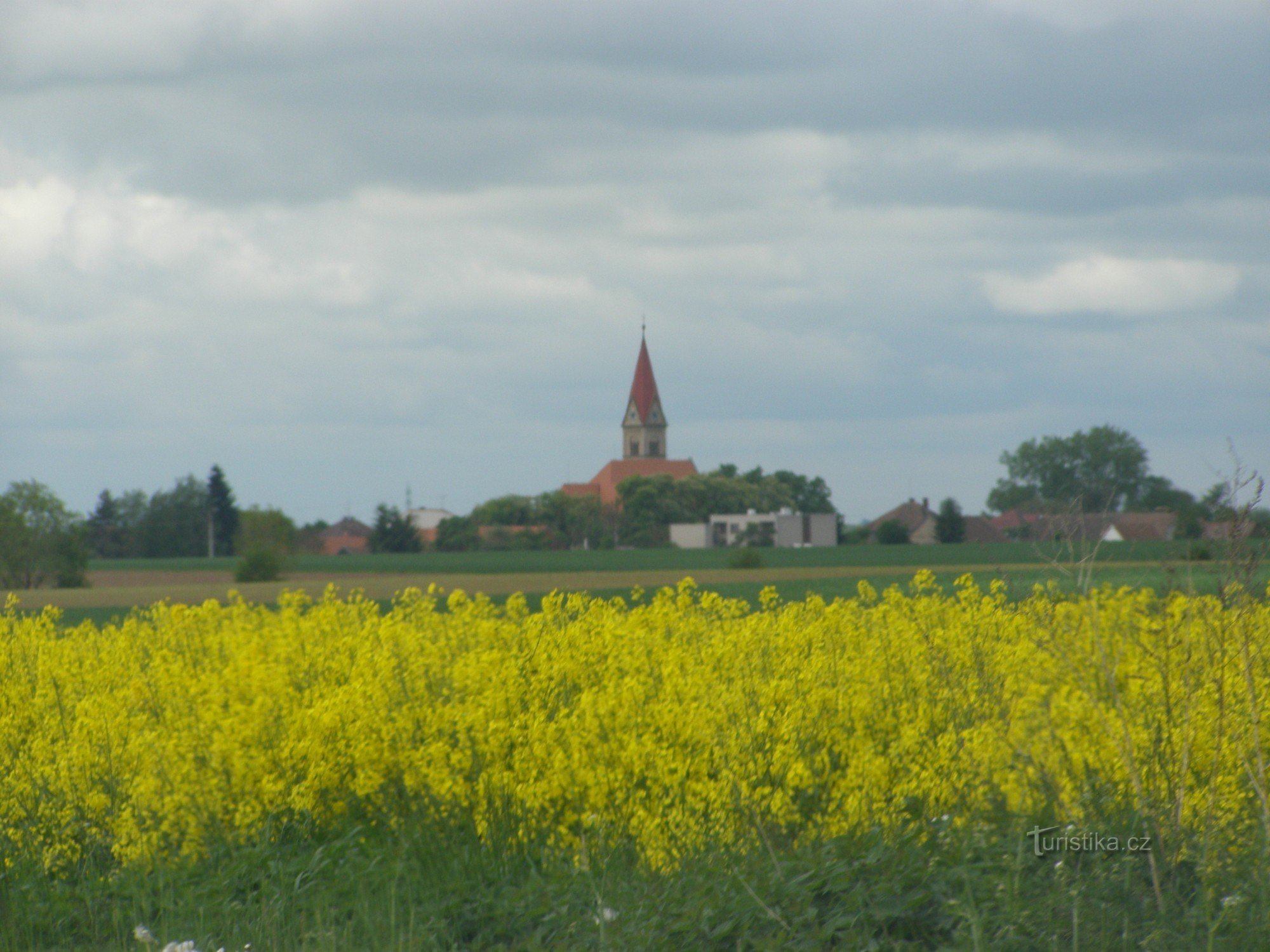 Babice - kostel sv. Petra a Pavla