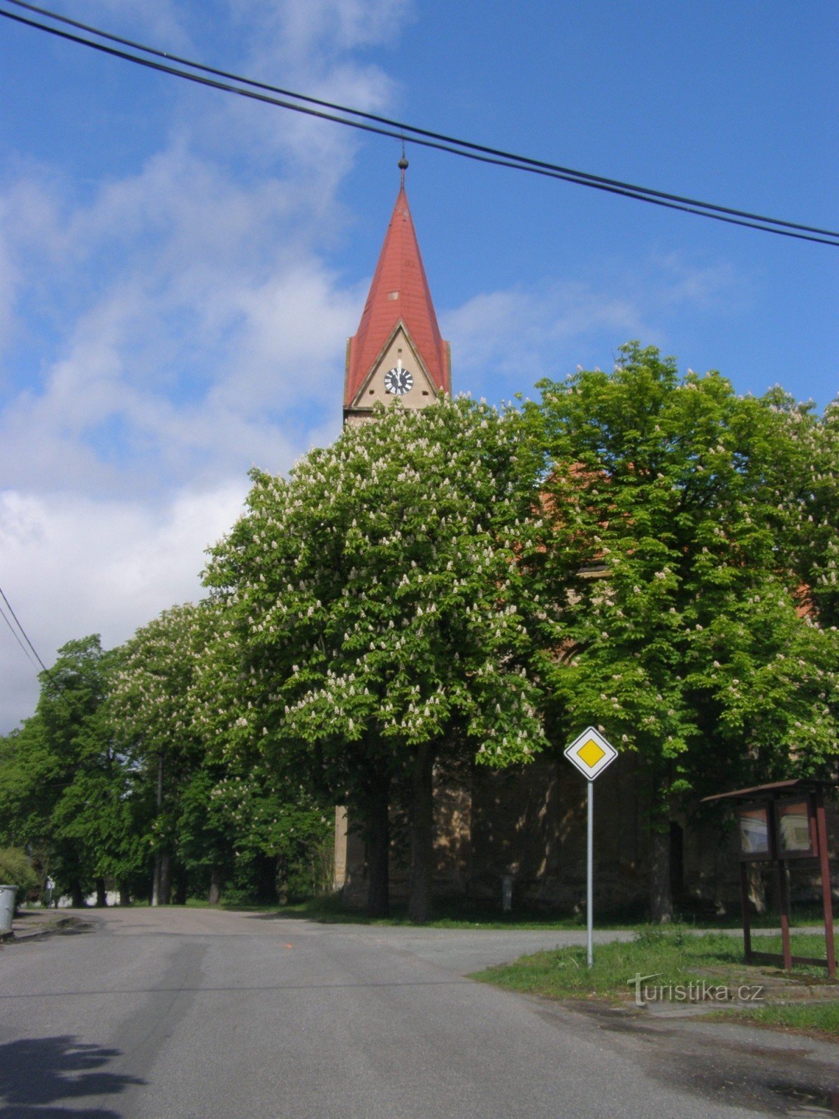 Abuela - Iglesia de St. Pedro y Pablo