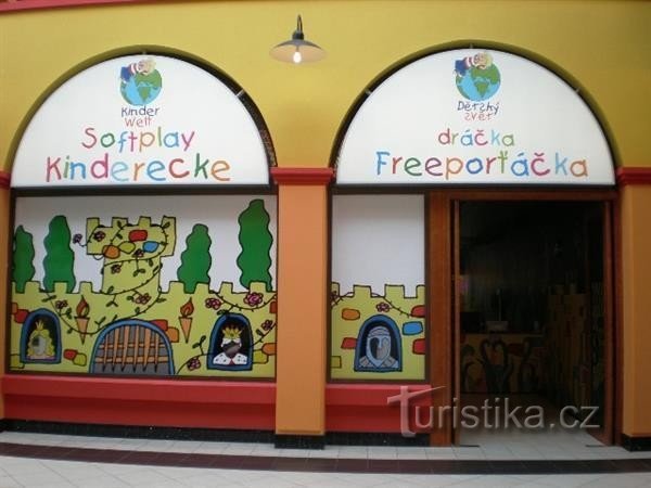 Babyfriendly certificate - FREEPORT LEISURE