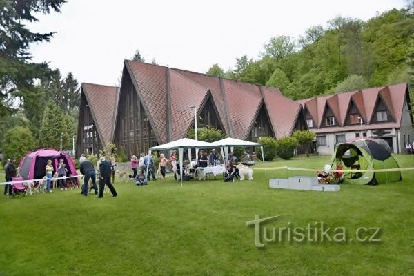 Vauvaystävällinen todistus - HOTEL KONOPIŠTĚ NOVÁ MYSLIVNA