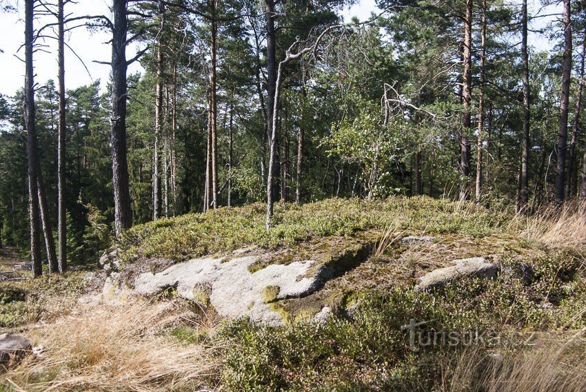 Boulders under Skalka