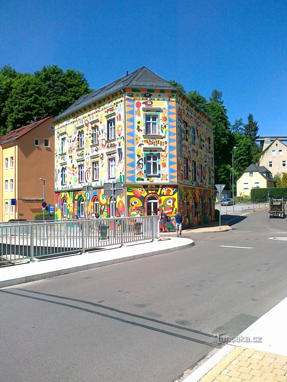 barevný dům v Sebnitz