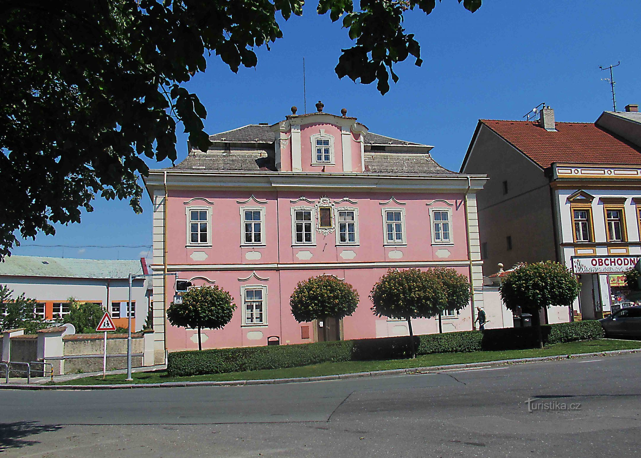 Baroque house in the center of Opočno