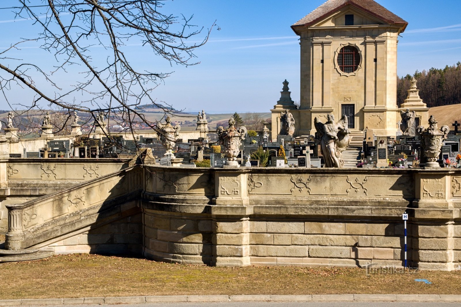 Baroque cemetery in Střílky