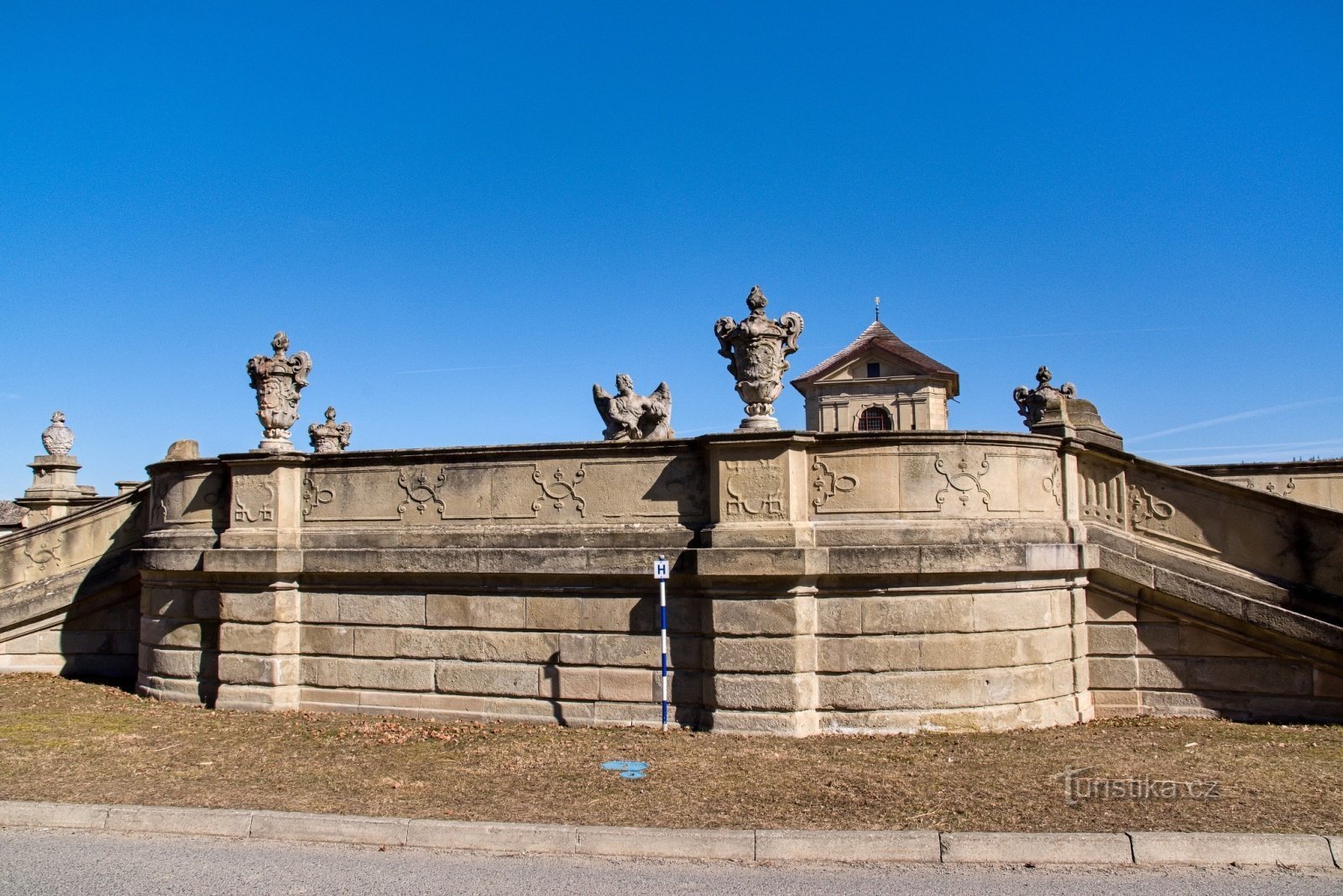 Baroque cemetery in Střílky