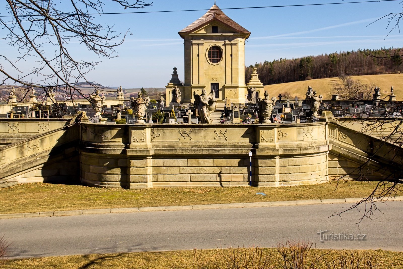 Baroque cemetery in Střílky