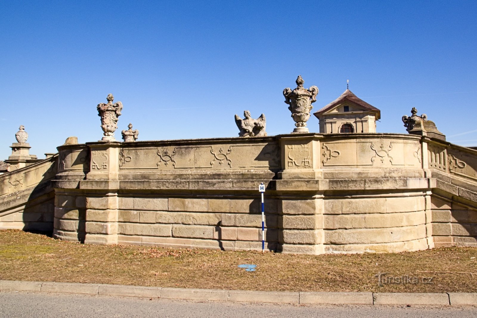 Baroque cemetery in Střílky