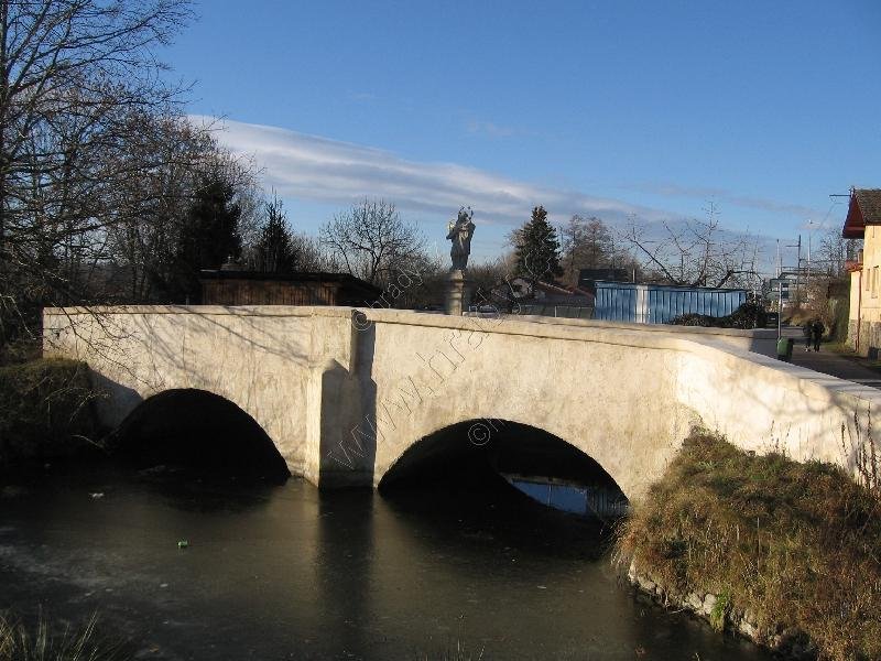 barokní kamenný most