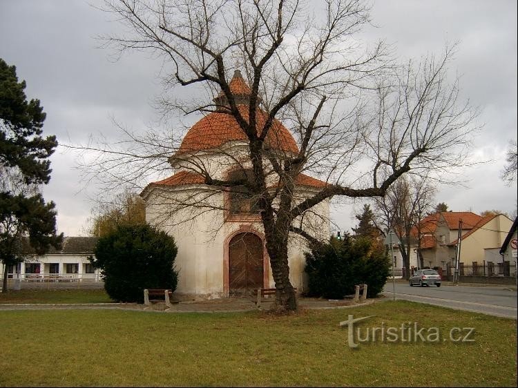 Barokk kápolna: Barokk Boldog Idegen kápolna 1738-ból, talán Dientz szerint