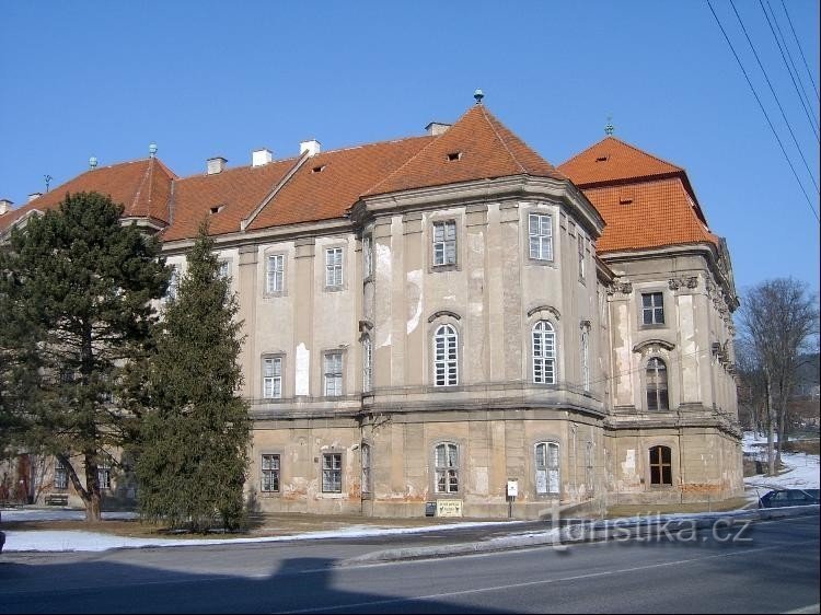 Barockkloster: Perla bar ligger i ett pittoreskt landskap, 25 km norr om Pilsen