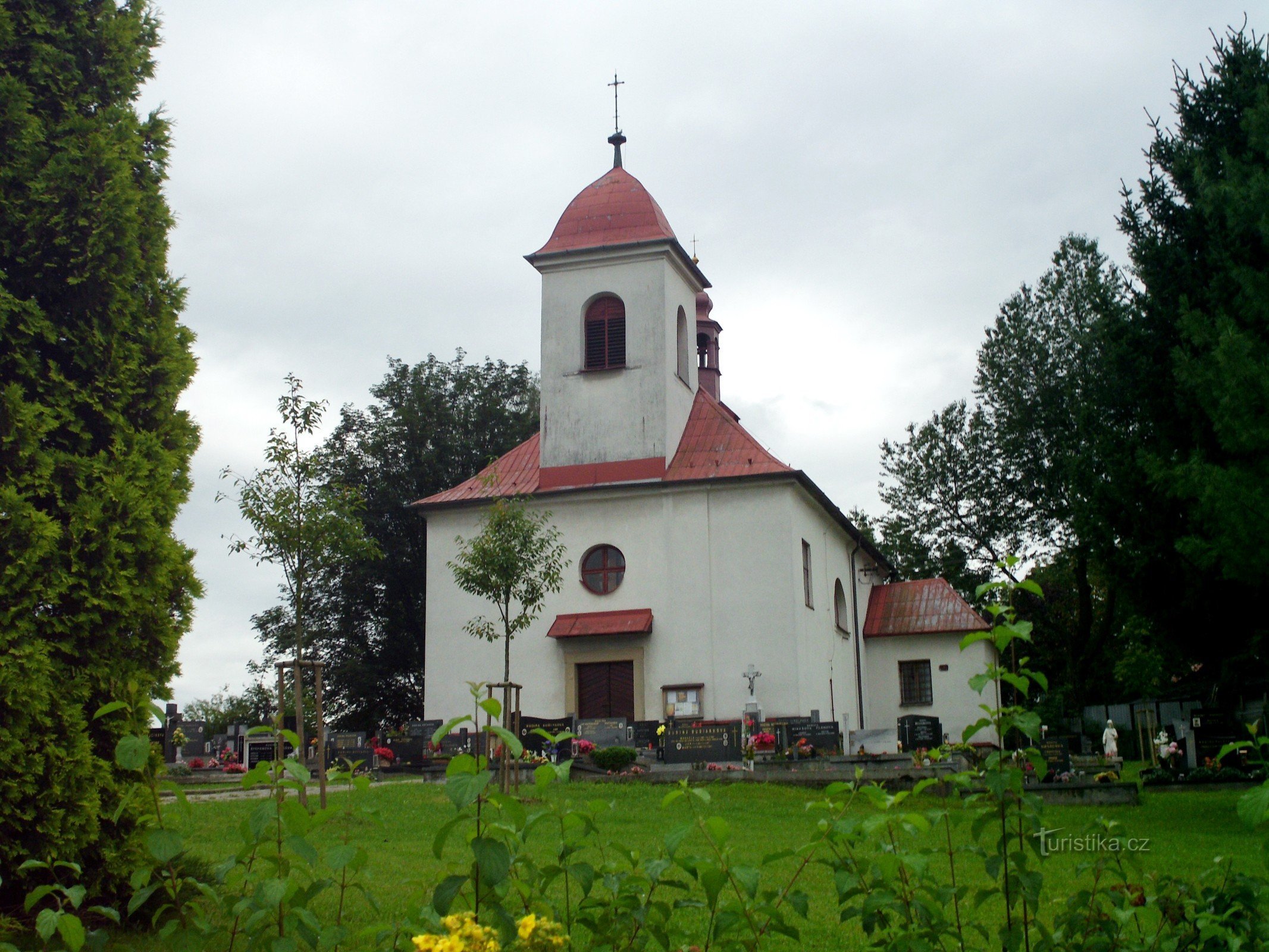 Barokní kostel Povýšení sv. Kříže z r. 1798