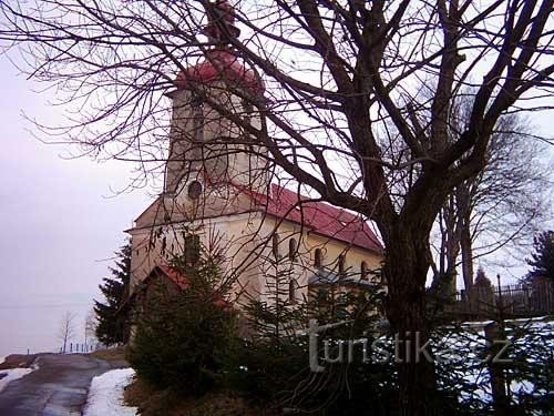 Barokkirke for Det Hellige Kors Ophøjelse fra 1706.