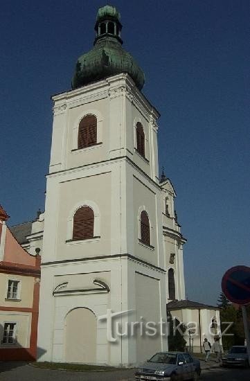 Μπαρόκ εκκλησία του Αγίου Francis Serafinský από το 1729-33
