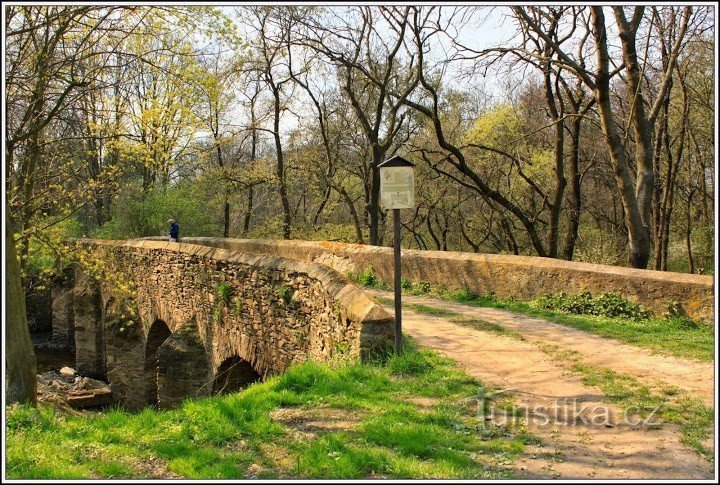 Barokke brug bij Toušice