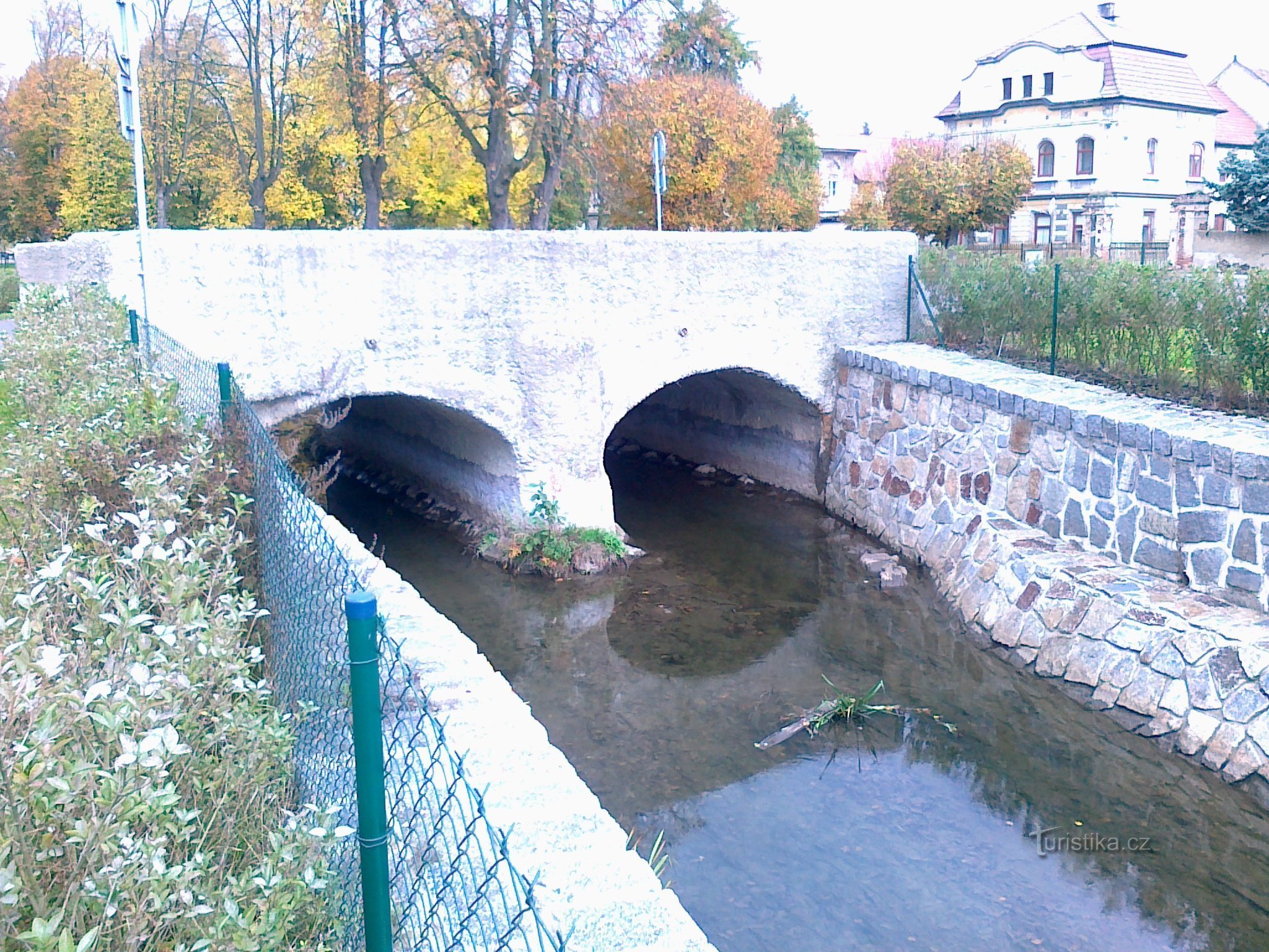 Barokke brug in Lahošt.