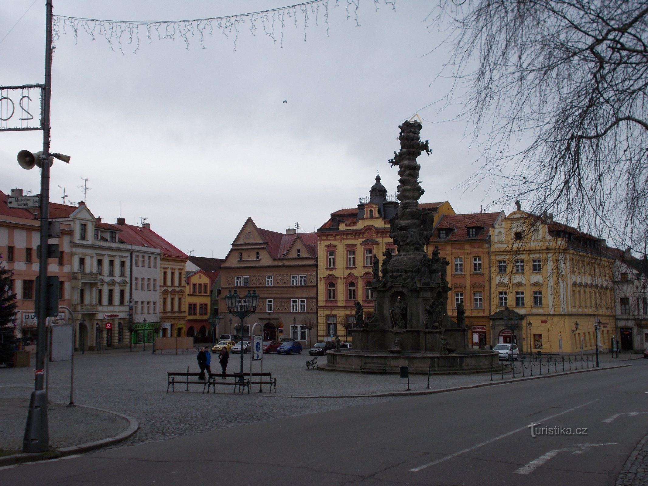 Barokowa kolumna Przemienienia Pańskiego