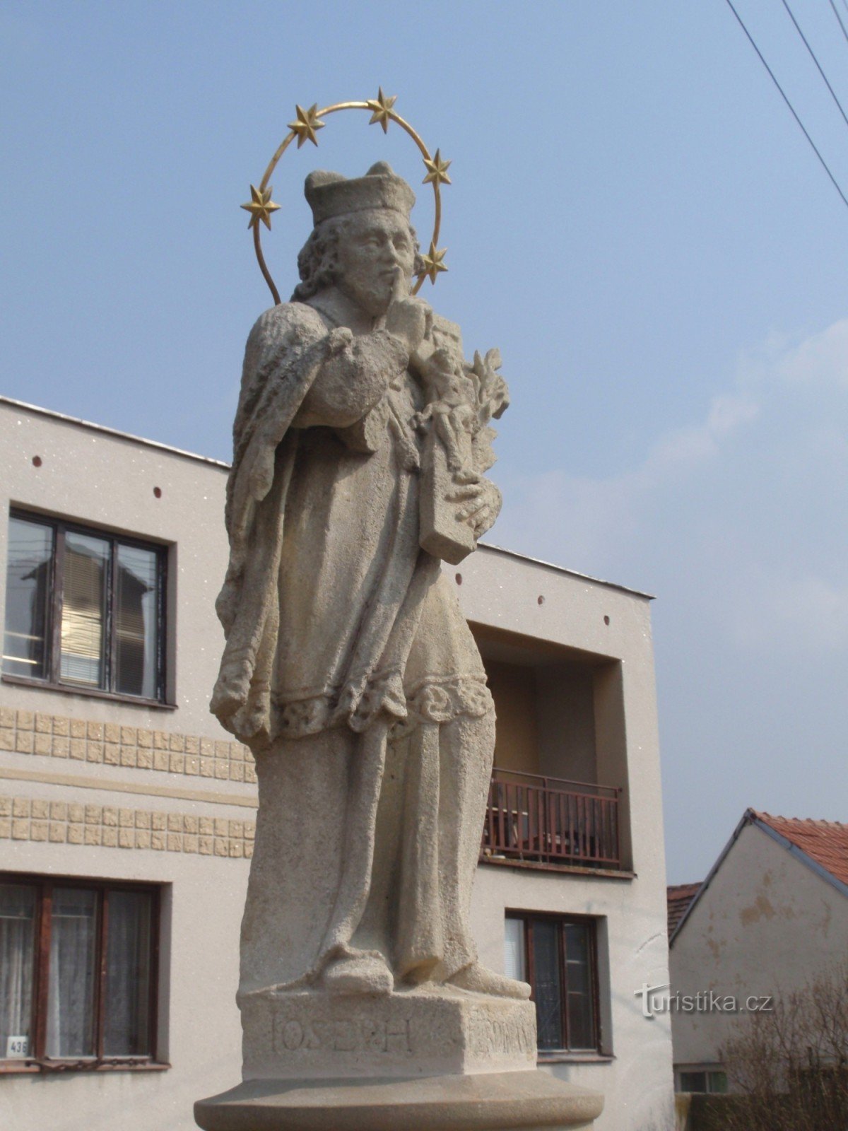 Baročne skulpture v Hostěradicah