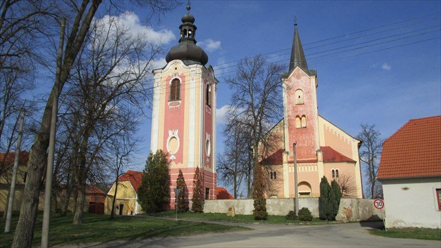 Барочная колокольня Миротика