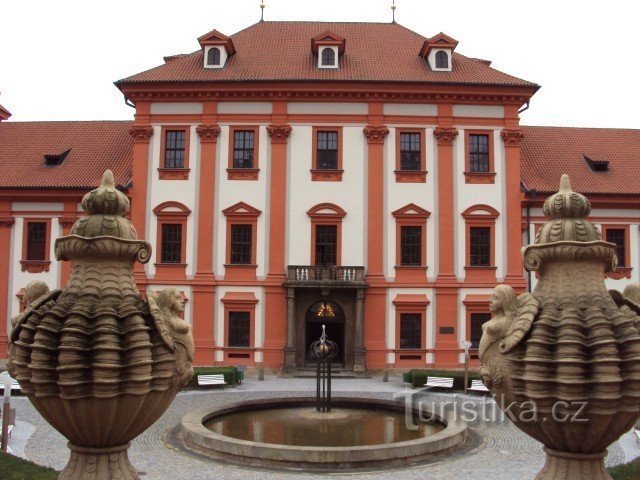 Barok iz 17. stoletja - grad Troja v Pragi